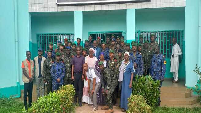 Formation du personnel de santé des armées de la zone spéciale de Conakry sur la prise en charge du paludisme.